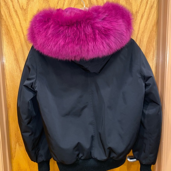 Peri Luxe hot pink hooded fur size M - Picture 2 of 3